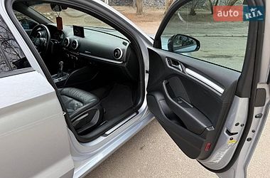 Седан Audi A3 2016 в Харкові