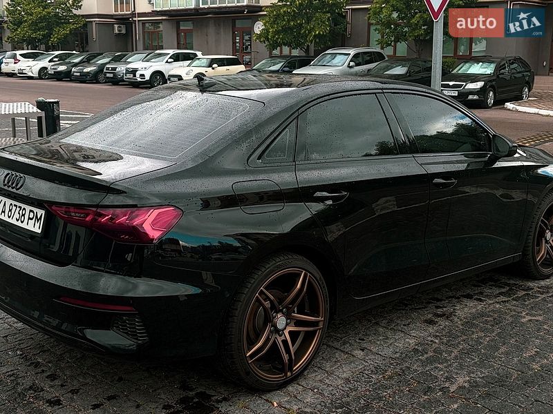 Седан Audi A3 2022 в Киеве
