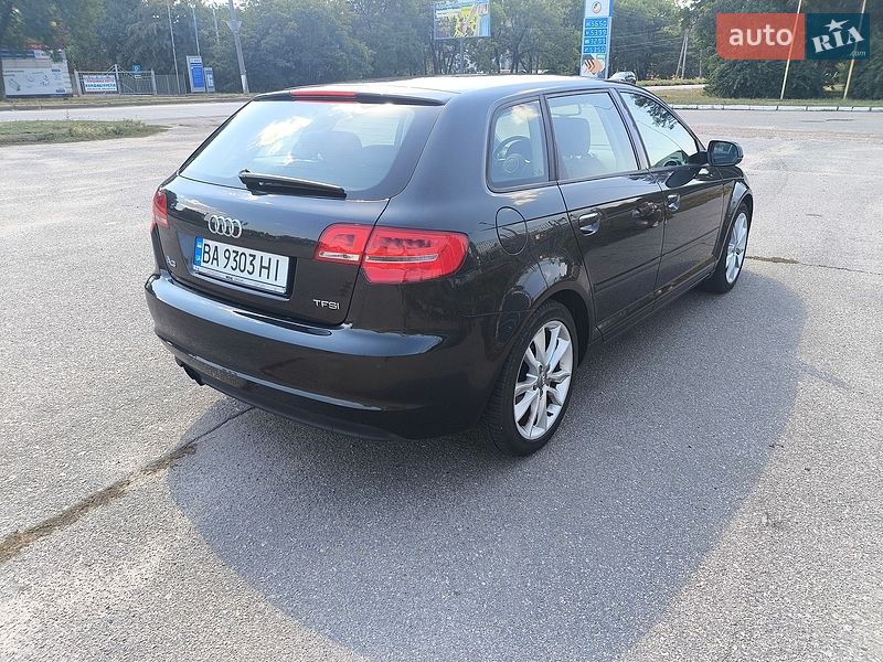 Хетчбек Audi A3 2011 в Кропивницькому