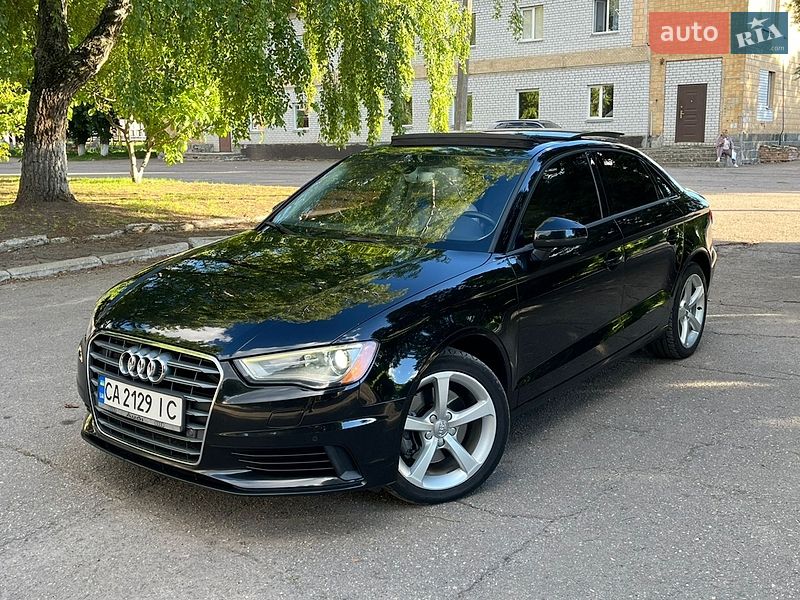 Седан Audi A3 2015 в Смілі