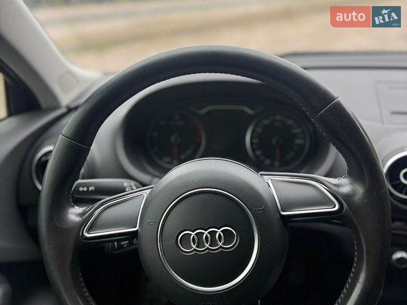 Хэтчбек Audi A3 2015 в Днепре