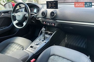 Хэтчбек Audi A3 2016 в Киеве