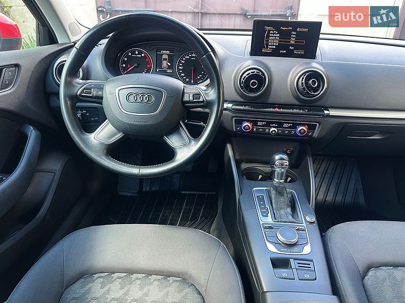 Хэтчбек Audi A3 2016 в Киеве