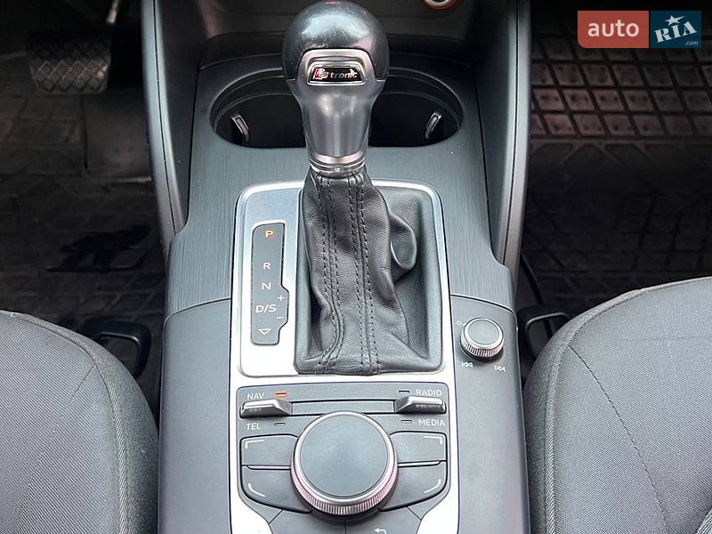 Хэтчбек Audi A3 2014 в Киеве