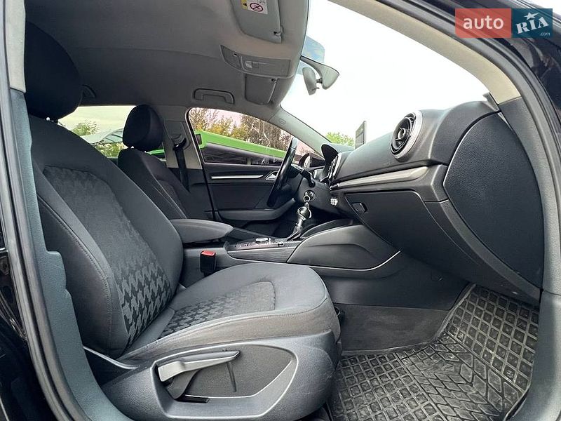 Хэтчбек Audi A3 2014 в Киеве