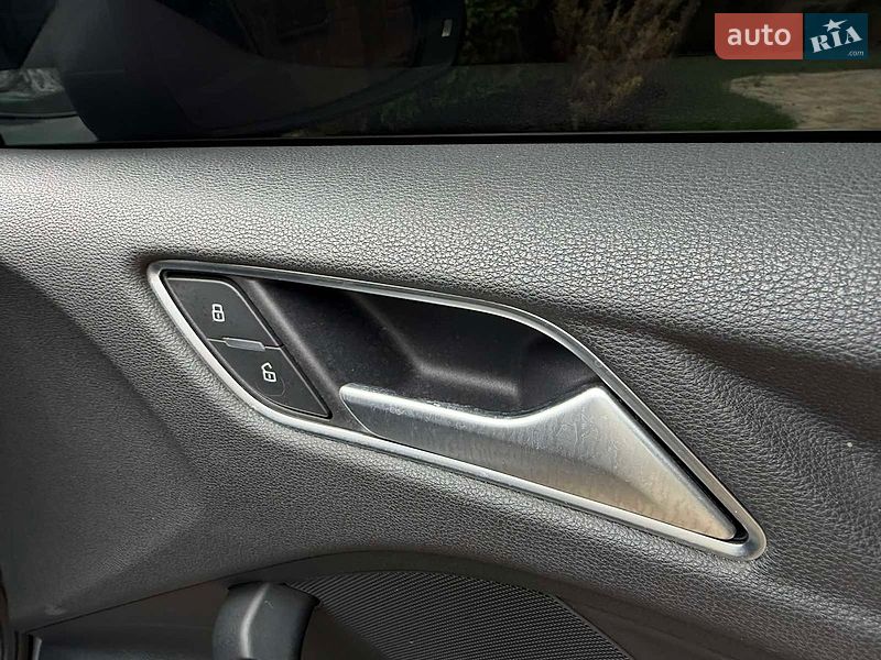 Седан Audi A3 2015 в Дніпрі фото 23 Седан Audi A3 2015 в Дніпрі