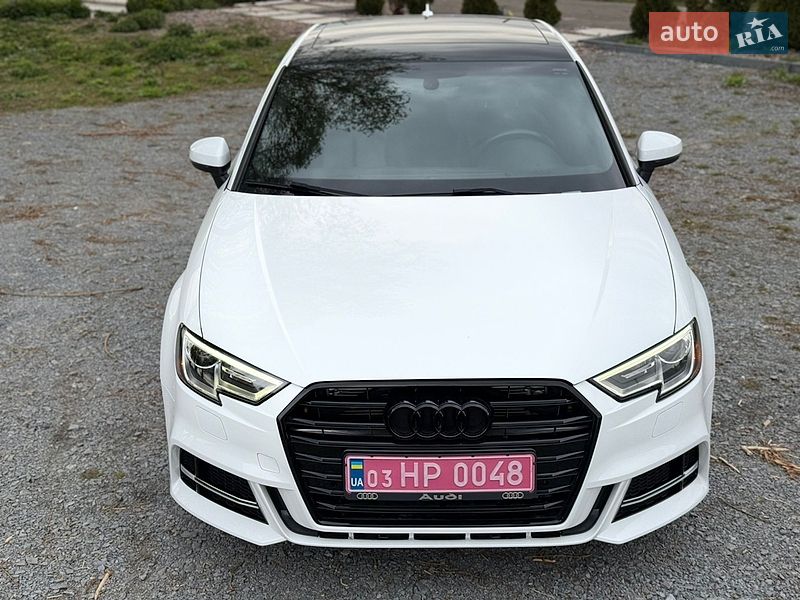 Седан Audi A3 2019 в Ровно