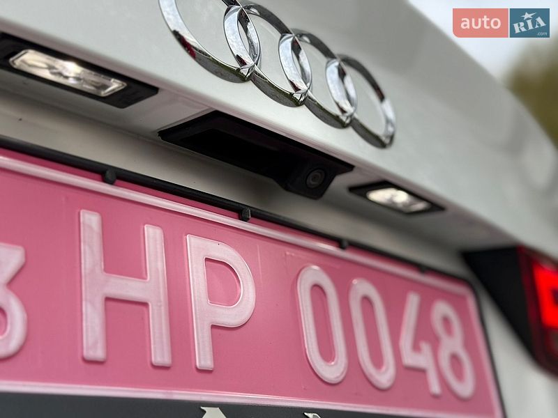 Седан Audi A3 2019 в Ровно