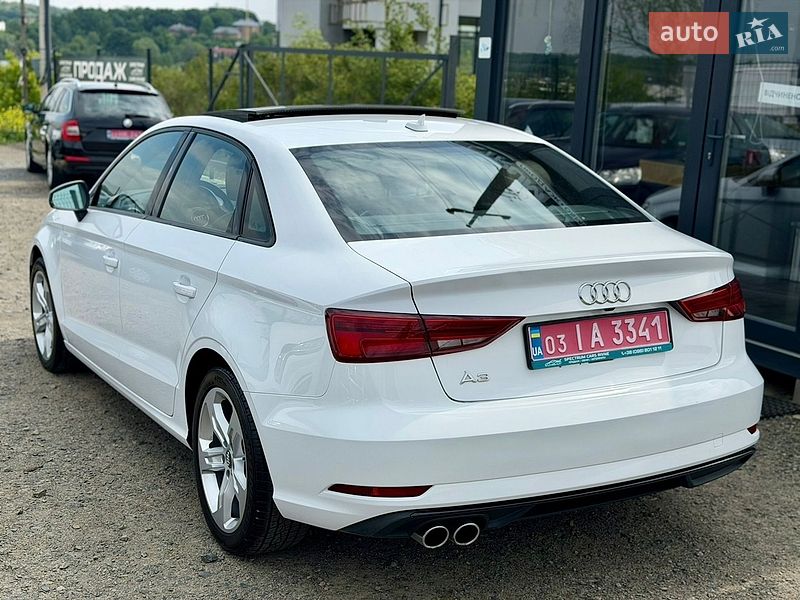 Седан Audi A3 2016 в Рівному
