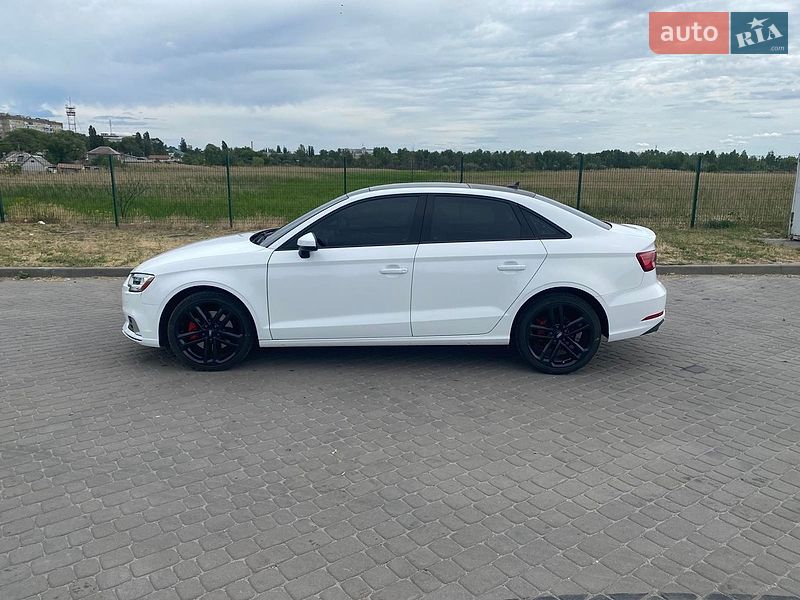 Седан Audi A3 2017 в Самарі