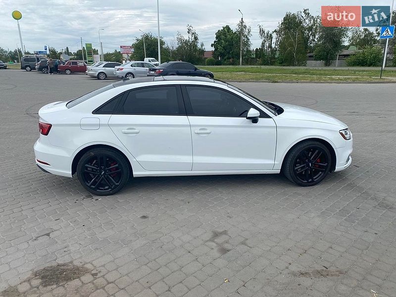 Седан Audi A3 2017 в Самарі