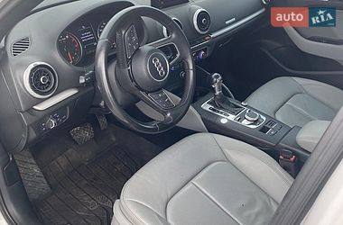 Седан Audi A3 2017 в Самарі