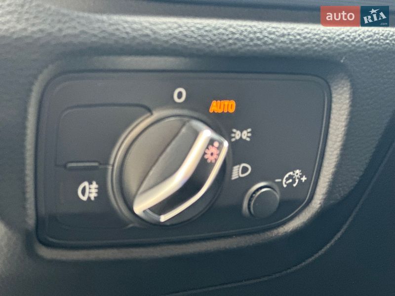 Седан Audi A3 2015 в Дрогобыче