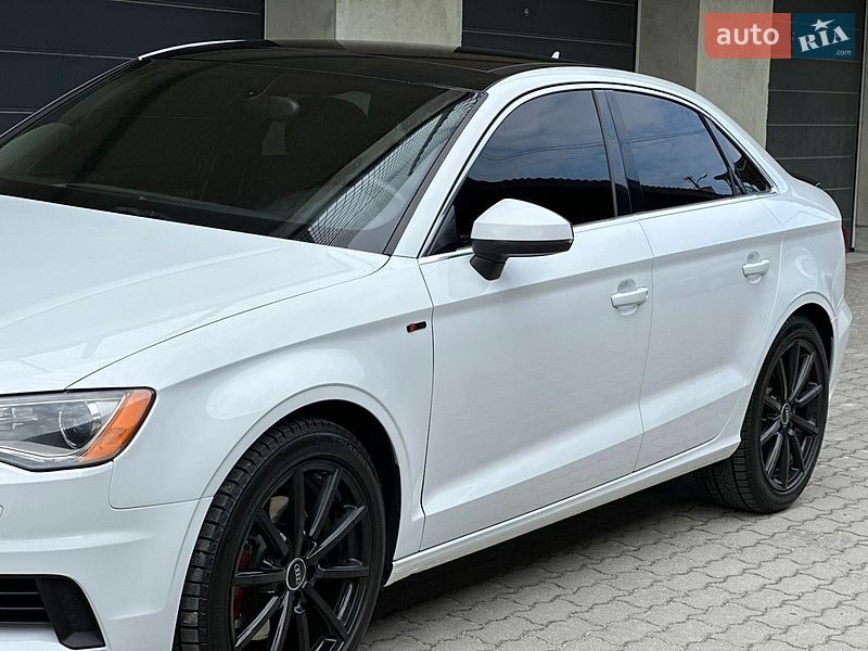 Седан Audi A3 2015 в Дрогобыче
