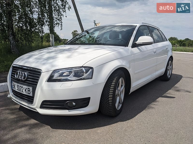 Хэтчбек Audi A3 2008 в Ромнах
