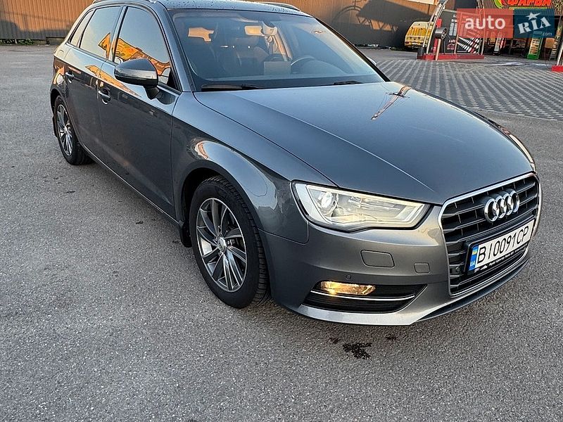 Хэтчбек Audi A3 2016 в Полтаве
