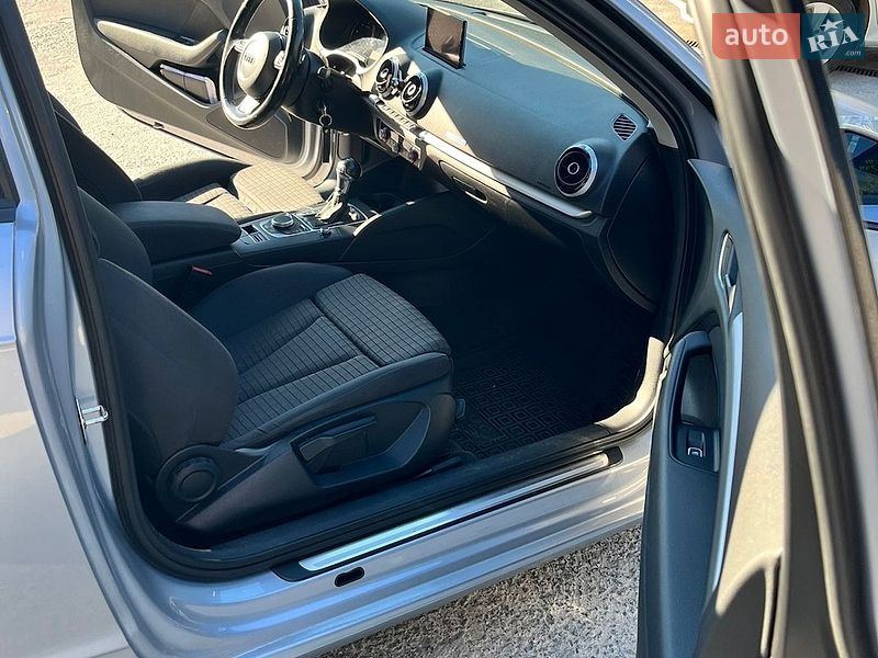Хетчбек Audi A3 2015 в Києві