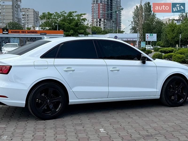 Седан Audi A3 2016 в Одесі