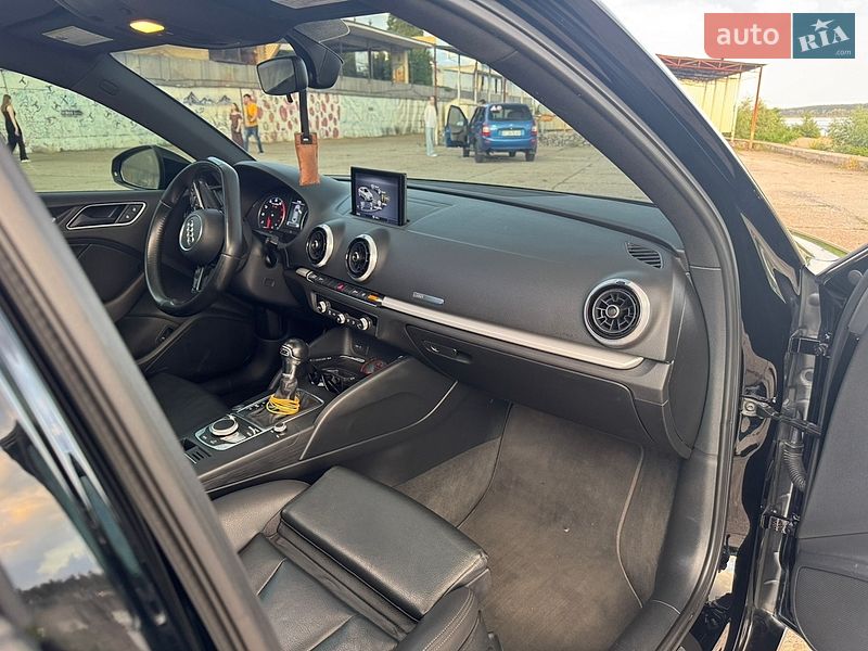 Седан Audi A3 2017 в Запоріжжі