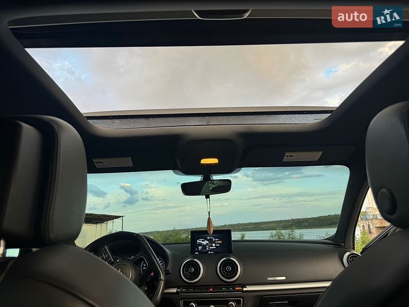 Седан Audi A3 2017 в Запоріжжі