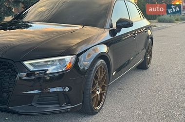 Седан Audi A3 2017 в Запоріжжі