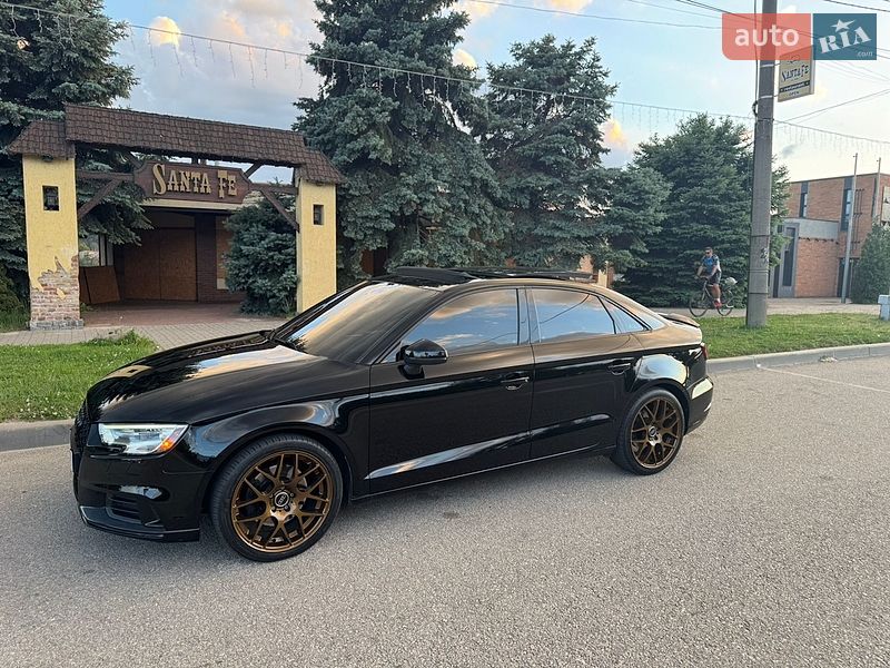Седан Audi A3 2017 в Запоріжжі