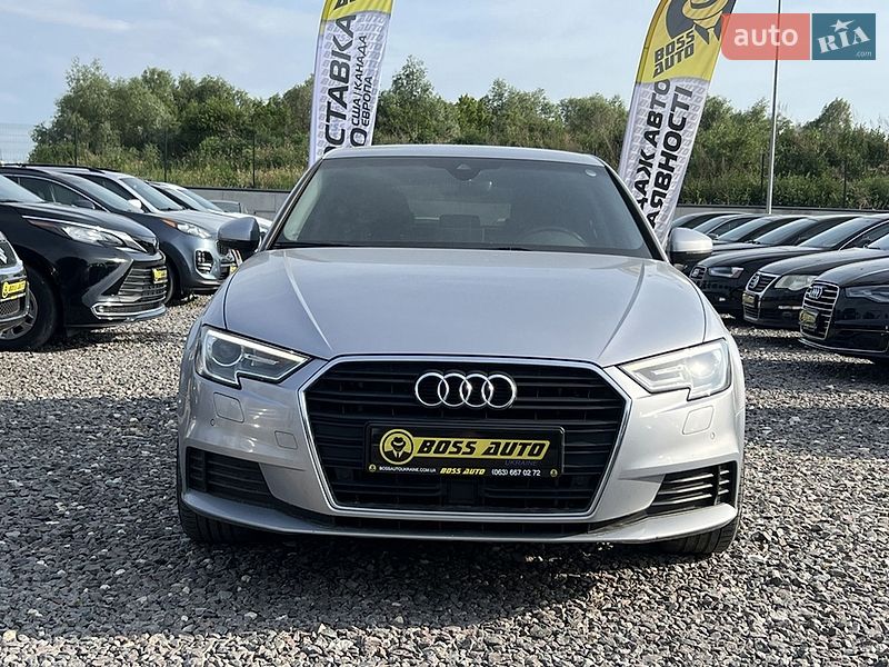 Хэтчбек Audi A3 2018 в Львове
