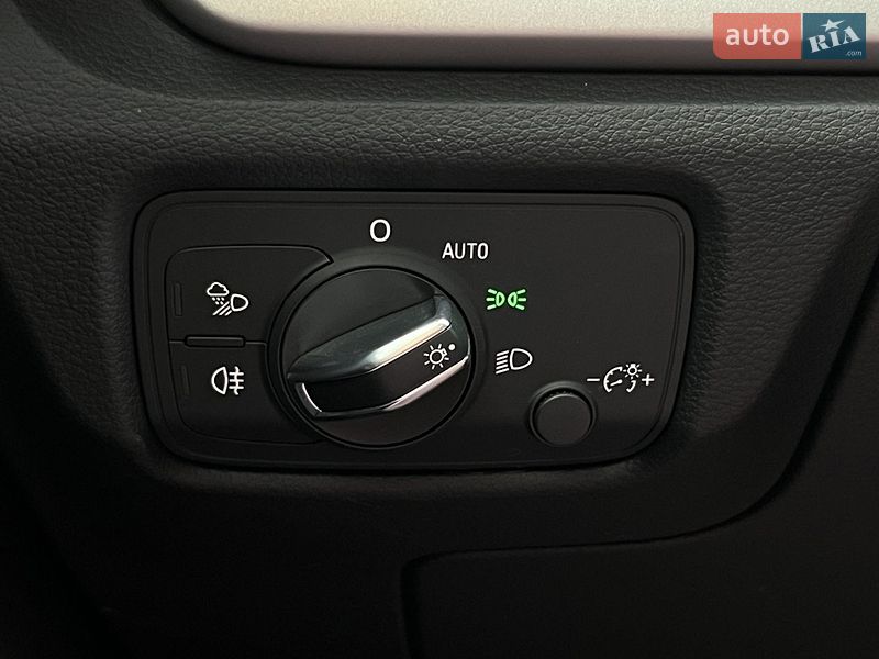Хэтчбек Audi A3 2018 в Львове