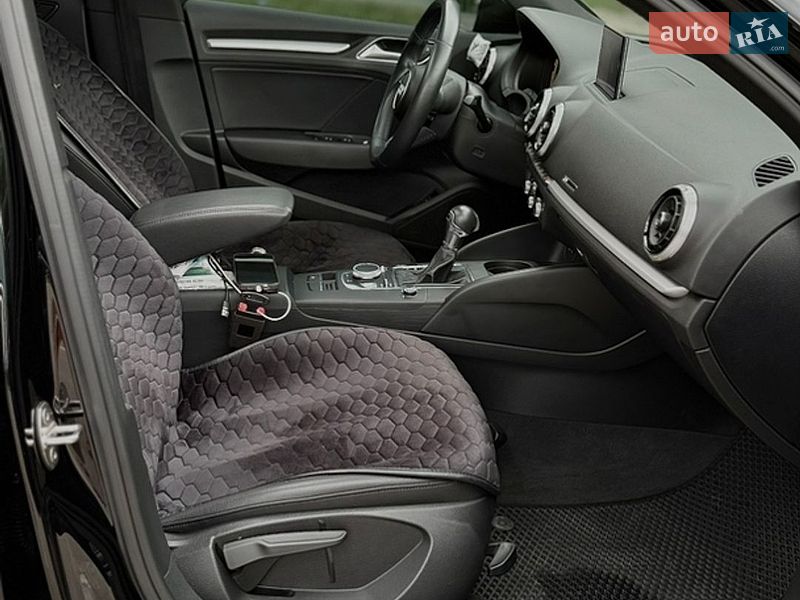Седан Audi A3 2018 в Запоріжжі