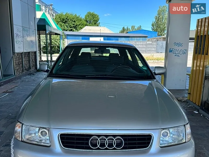 Audi A3 1998 VIN WAUZZZ8LZXA010724 фото оголошення 7 з 43