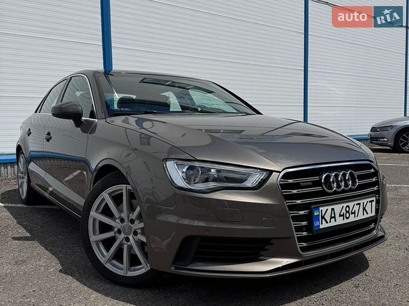 Седан Audi A3 2016 в Киеве