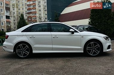 Седан Audi A3 2018 в Харькове
