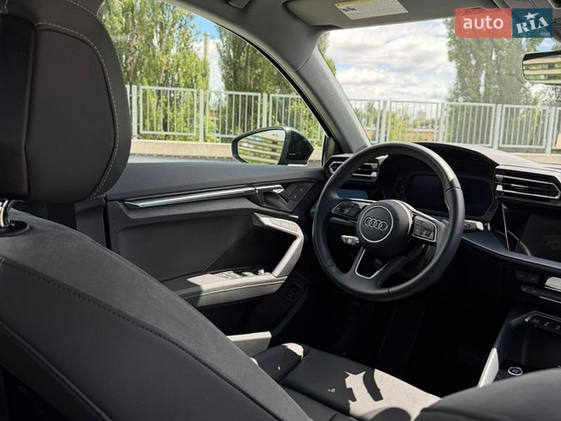 Седан Audi A3 2024 в Киеве фото 23 Седан Audi A3 2024 в Киеве