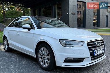 Седан Audi A3 2015 в Киеве