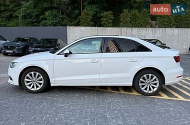 Седан Audi A3 2015 в Киеве