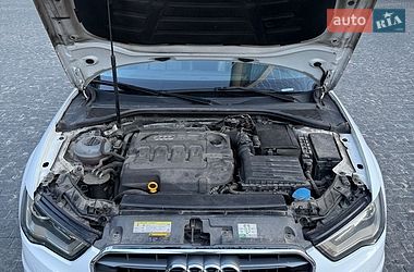Седан Audi A3 2015 в Киеве