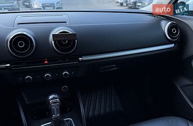 Седан Audi A3 2015 в Киеве