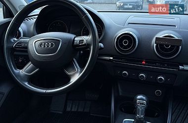 Седан Audi A3 2015 в Киеве