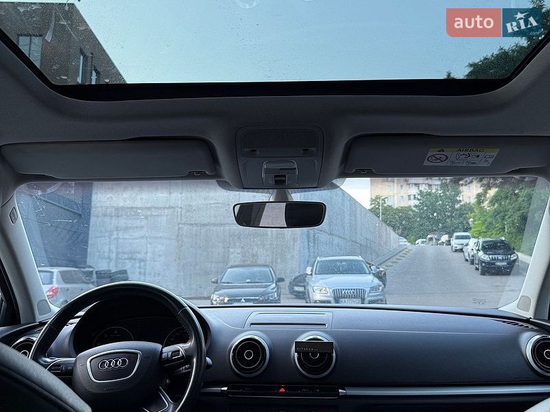 Седан Audi A3 2015 в Киеве