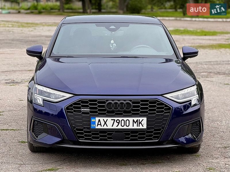 Седан Audi A3 2023 в Харкові