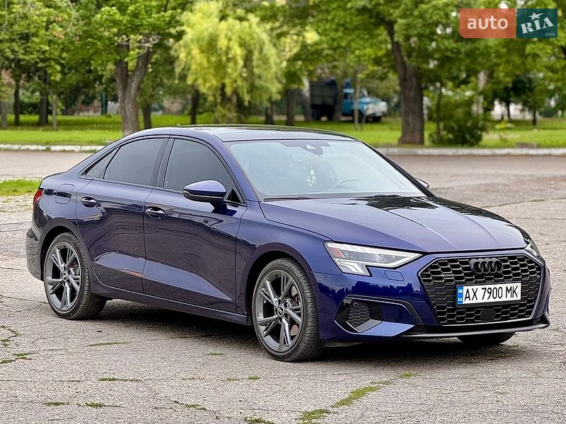 Седан Audi A3 2023 в Харкові