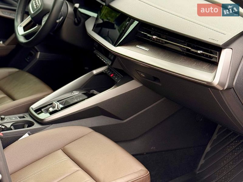 Седан Audi A3 2023 в Харкові