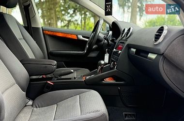 Хетчбек Audi A3 2010 в Старокостянтинові
