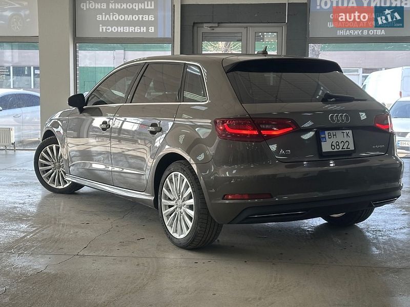Хетчбек Audi A3 2015 в Одесі