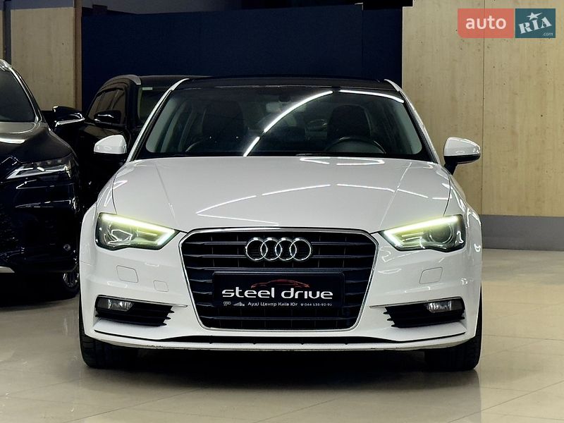 Седан Audi A3 2015 в Миколаєві