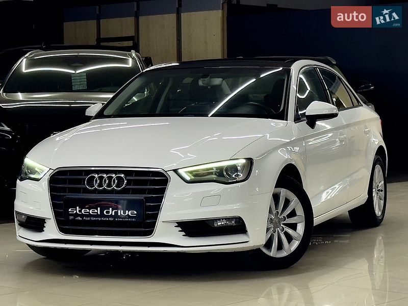 Седан Audi A3 2015 в Миколаєві