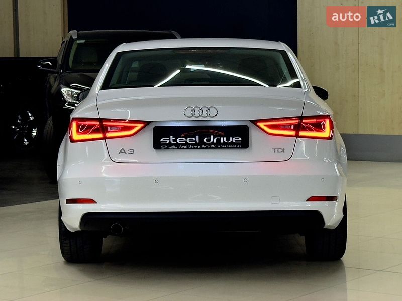 Седан Audi A3 2015 в Миколаєві