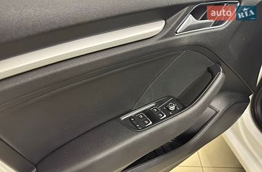 Седан Audi A3 2015 в Миколаєві