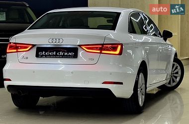 Седан Audi A3 2015 в Миколаєві
