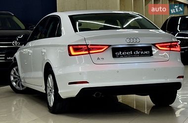 Седан Audi A3 2015 в Миколаєві